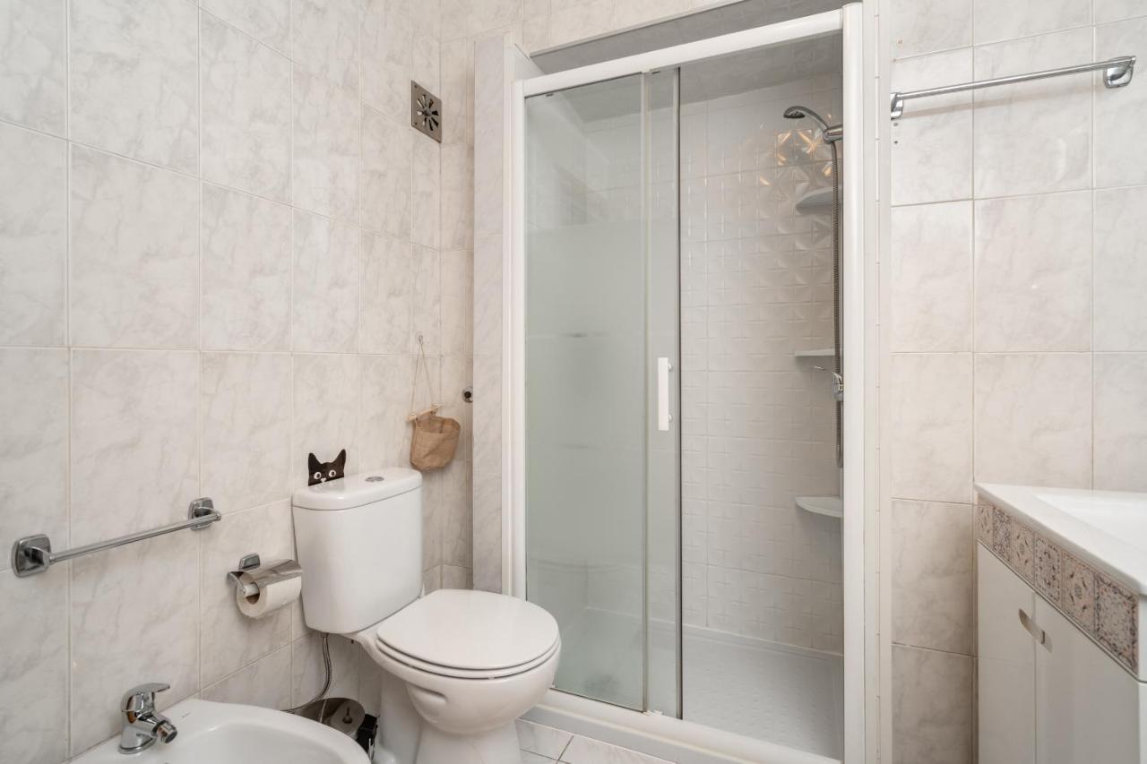 Cozy One Bedroom Apt In Historic Location - Carmo Lisboa Eksteriør bilde