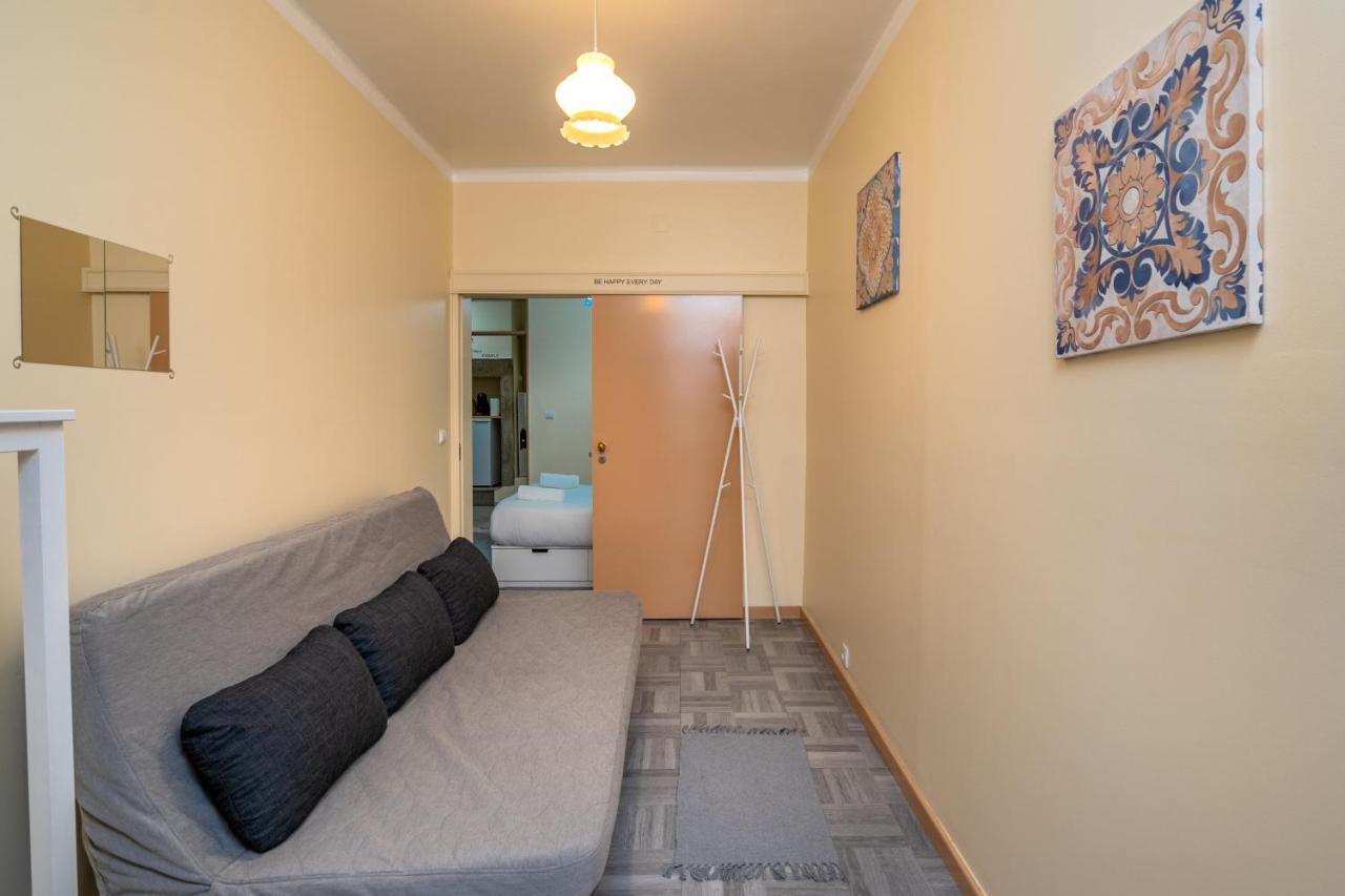 Cozy One Bedroom Apt In Historic Location - Carmo Lisboa Eksteriør bilde